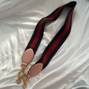 Authentic GUCCI strap, to purse